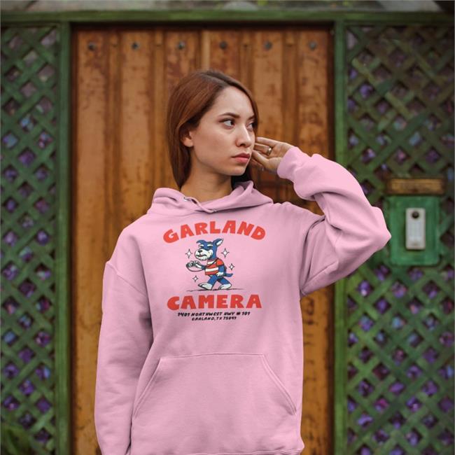 Garland Camera Sweatshirt Arturo Torres