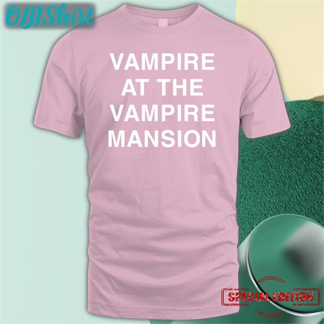 Mapurlsyrup Vampire At The Vampire Mansion T Shirts