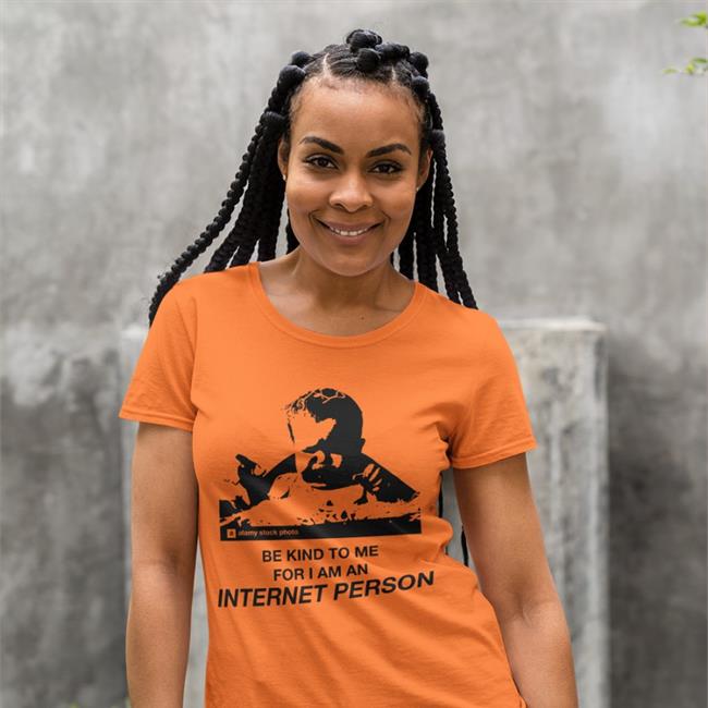 Good Shirts Be Kind To Me For I Am An Internet Person Tee Shirt