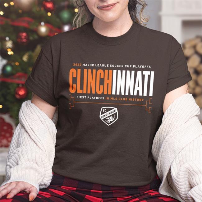 Alvas Powell Wearing Cincinnati T Shirts