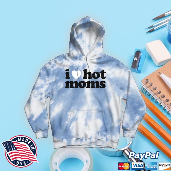 Official I Heart Hot Moms Wash Dye Classic Shirt