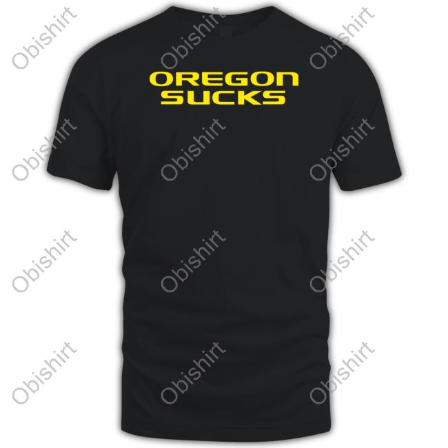 Spencer Hawes Wearing Oregon Sucks Tee Shirts